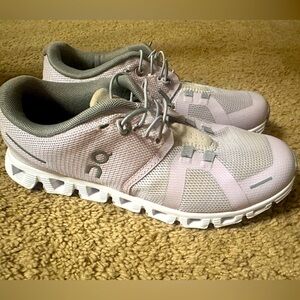 Pale purple/gray on clouds women’s 7